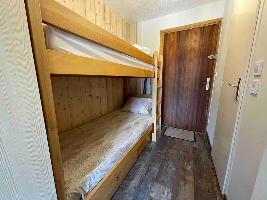Studio Refait A Neuf Avec Balcon - Famille - Parking Couvert Chamrousse Exterior photo